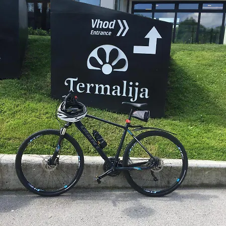 Hiska Marjetica 別荘