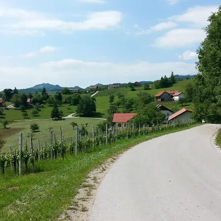 Hiska Marjetica Podcetrtek