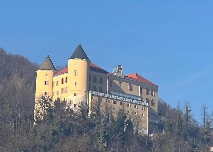 Holiday home Hiska Marjetica *